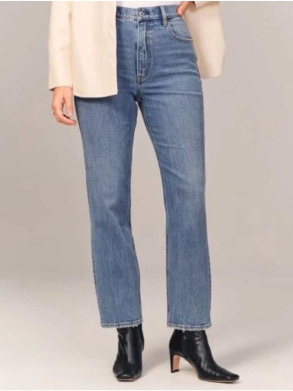 Abercrombie Curve Love Ultra High Rise Ankle Straight Jeans Medium Wash-Size 30
